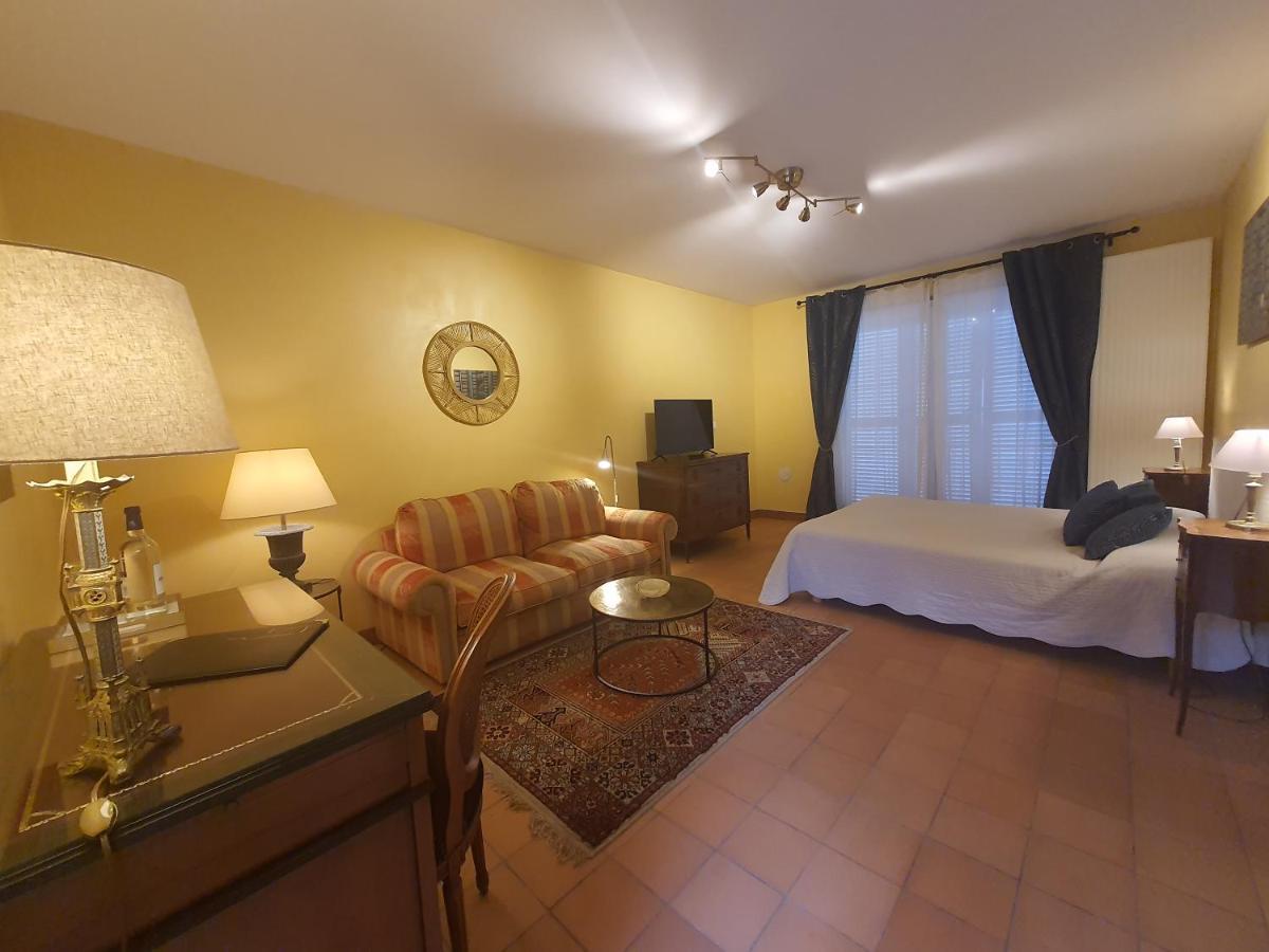 Les Mazeraies Maison D'Hotes Avec Spa Savonnieres Bagian luar foto