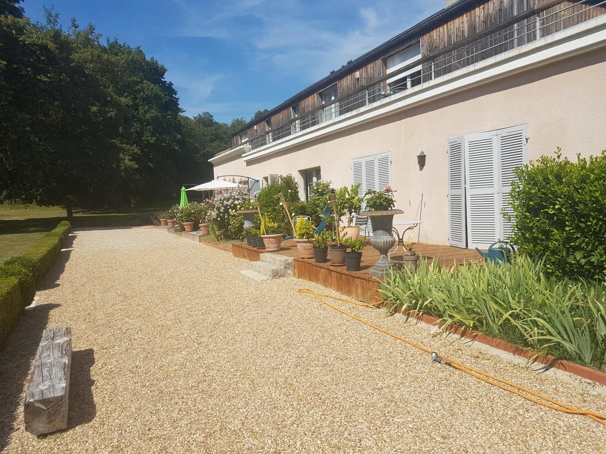 Les Mazeraies Maison D'Hotes Avec Spa Savonnieres Bagian luar foto