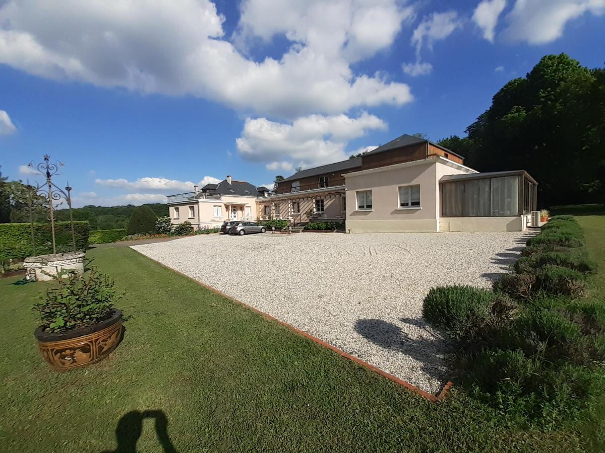 Les Mazeraies Maison D'Hotes Avec Spa Savonnieres Bagian luar foto